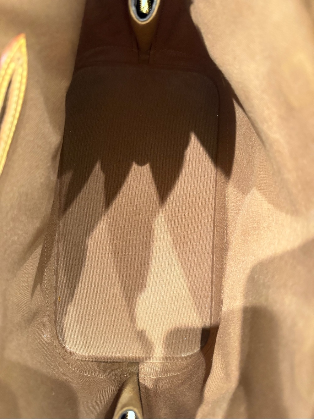 Louis Vuitton Alma PM - Picture 5 of 10